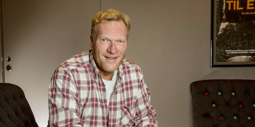 TROR HAN ER SVENSK: «Hur är det nu, Sven? Du är svensk, men jobbar som skådis i Norge?», får Sven Nordin høre fra sine svenske skuespillerkolleger etter rollen i SVT-serien «Blå ögon». TROR HAN ER SVENSK: «Hur är det nu, Sven? Du är svensk, men jobbar som skådis i Norge?», får Sven Nordin høre fra sine svenske skuespillerkolleger etter rollen i SVT-serien «Blå ögon».