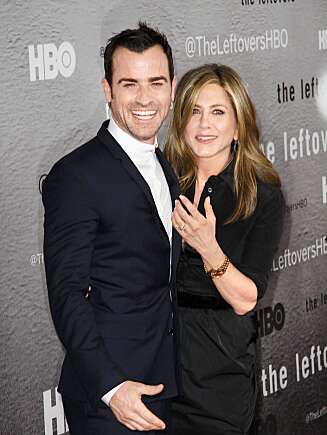FORLOVET: Justin Theroux og Jennifer har vært forlovet i to år. – Han er en av de mest ydmyke og fineste personene jeg vet om, fortalte hun til Harpers Bazaar. FORLOVET: Justin Theroux og Jennifer har vært forlovet i to år. – Han er en av de mest ydmyke og fineste personene jeg vet om, fortalte hun til Harpers Bazaar.