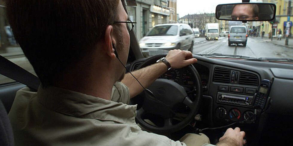 DISTRAKSJON: Mobilen er fortsatt den hyppigste distraksjonskilden i bilen, følge vegvesenet. DISTRAKSJON: Mobilen er fortsatt den hyppigste distraksjonskilden i bilen, følge vegvesenet.