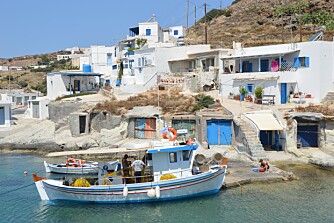 UTENFOER ALLFARVEI: Goupa er en liten samling hus 20 minutters gåtur fra Chorio. Her er en fin liten strand og vakre små hus å vandre blant. Flere av de fastboende er fiskere. UTENFOER ALLFARVEI: Goupa er en liten samling hus 20 minutters gåtur fra Chorio. Her er en fin liten strand og vakre små hus å vandre blant. Flere av de fastboende er fiskere.