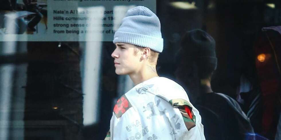 HALVVEIS PÅ: Også Justin Bieber har kastet seg på herreluetrenden hvor den på ingen måte varmer ørene. Men er det så bra, da? HALVVEIS PÅ: Også Justin Bieber har kastet seg på herreluetrenden hvor den på ingen måte varmer ørene. Men er det så bra, da?