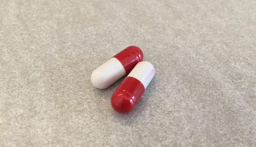 GODE VITAMINER: Riktig kosthold er alfa/omega for en fin hud. Du kan også prøve å supplere på med vitaminer i form av kosttilskudd, men husk at dette ikke skal erstatte vanlig kosthold. GODE VITAMINER: Riktig kosthold er alfa/omega for en fin hud. Du kan også prøve å supplere på med vitaminer i form av kosttilskudd, men husk at dette ikke skal erstatte vanlig kosthold.