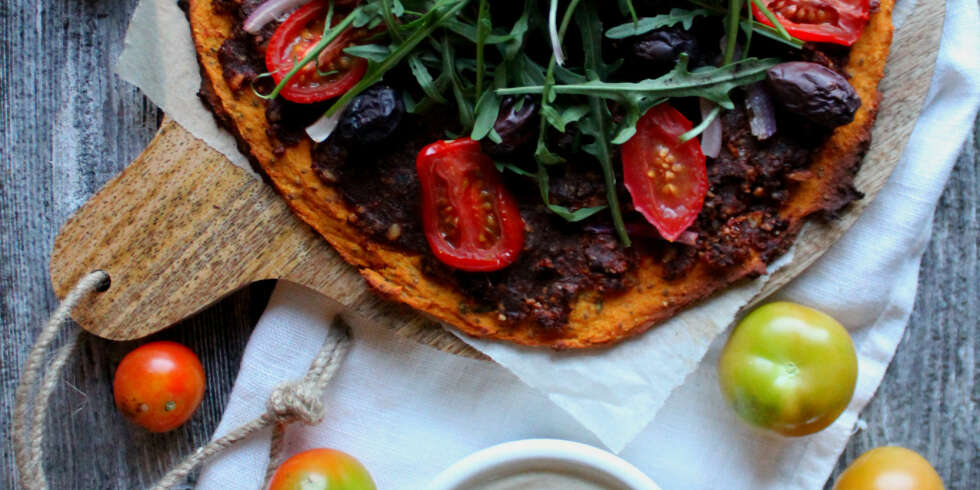 SØTPOTETPIZZA: En sunnere pizza som garantert kommer til å bli en ny favoritt! SØTPOTETPIZZA: En sunnere pizza som garantert kommer til å bli en ny favoritt!