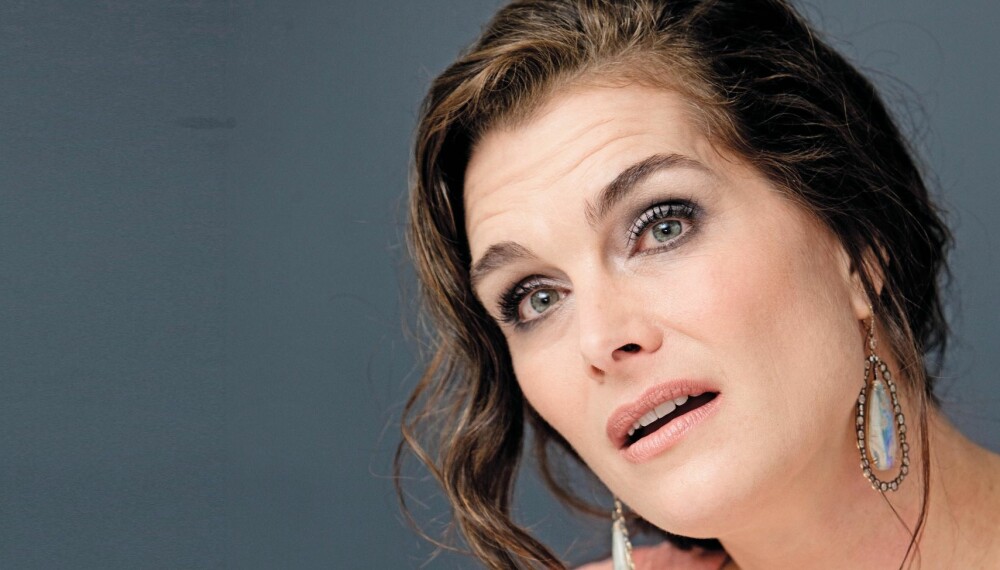åpenhjertig: I sin splitter nye selvbiografi forteller skuespilleren Brooke Shields om hvordan det var å vokse opp med en alenemor som var alkoholiker. åpenhjertig: I sin splitter nye selvbiografi forteller skuespilleren Brooke Shields om hvordan det var å vokse opp med en alenemor som var alkoholiker.