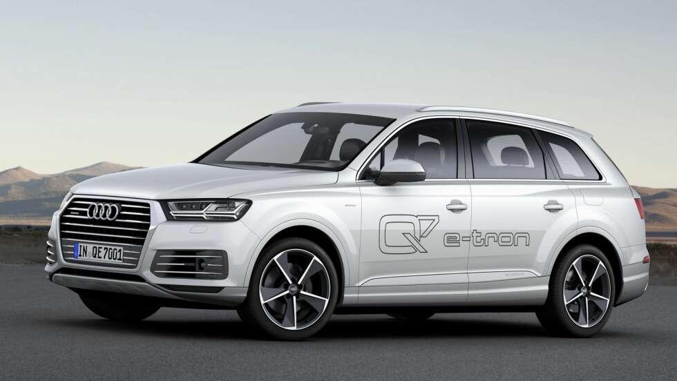 AUDI: Audis system har ingenting annet til felles med Volvos enn at begge gir drift på alle fire hjul. I stedet for å skille ut elmotoren til å drive ett av hjulparene, har Audi integrert elmotoren i det som ellers er det vanlige quattrosystemet i Audis store biler. FOTO: Audi AUDI: Audis system har ingenting annet til felles med Volvos enn at begge gir drift på alle fire hjul. I stedet for å skille ut elmotoren til å drive ett av hjulparene, har Audi integrert elmotoren i det som ellers er det vanlige quattrosystemet i Audis store biler. FOTO: Audi