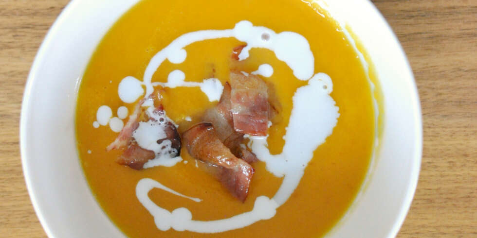 SØTPOTET: Glad i søtpotet? Lag en deilig og varm suppe i høst med søtpot og gulerot. SØTPOTET: Glad i søtpotet? Lag en deilig og varm suppe i høst med søtpot og gulerot.