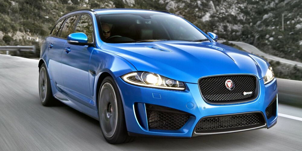 VAKKER: Den ser flott ut. Vi skulle ønske at XFR-S skrek like høyt lydmessig som den gjør visuelt. FOTO: Jaguar VAKKER: Den ser flott ut. Vi skulle ønske at XFR-S skrek like høyt lydmessig som den gjør visuelt. FOTO: Jaguar