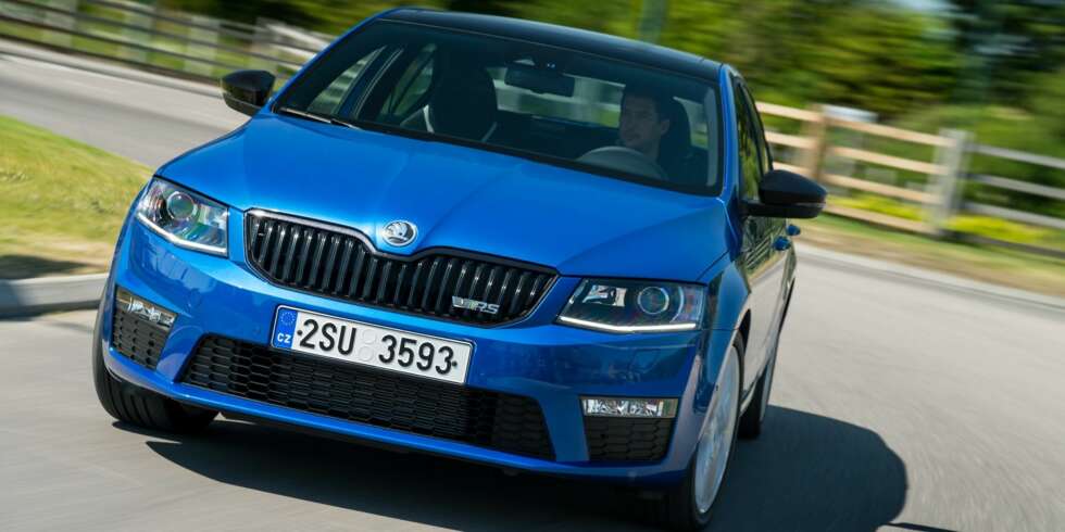 DIESELRACER: Den nye Octavia RS 2.0 TDI klarer 0 til 100 km/t på 8,1 sekunder med en toppfart på 232 km/t. FOTO: Tom Kirkpatrick DIESELRACER: Den nye Octavia RS 2.0 TDI klarer 0 til 100 km/t på 8,1 sekunder med en toppfart på 232 km/t. FOTO: Tom Kirkpatrick
