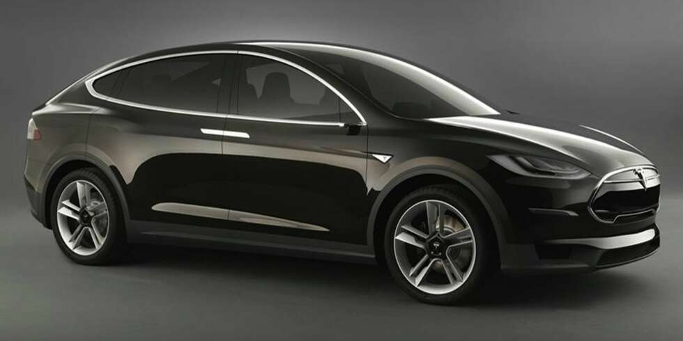 HØYERE: Model X er bygd på samme plattform som Model S, men har firehjulsdrift og er høyere. Her en konseptutgave uten sidespeil - Tesla har søkt om å få bruke kamera i stedet. HØYERE: Model X er bygd på samme plattform som Model S, men har firehjulsdrift og er høyere. Her en konseptutgave uten sidespeil - Tesla har søkt om å få bruke kamera i stedet.