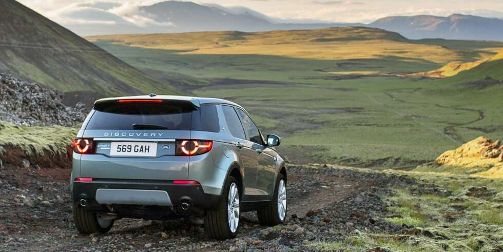 RØFFERE: Biler fra Land Rover skal by på noe ekstra når det handler om terrengferdigheter. Discovery Sport skal for eksempel kunne vade i 60 centimeter dypt vann. FOTO: Land Rover RØFFERE: Biler fra Land Rover skal by på noe ekstra når det handler om terrengferdigheter. Discovery Sport skal for eksempel kunne vade i 60 centimeter dypt vann. FOTO: Land Rover