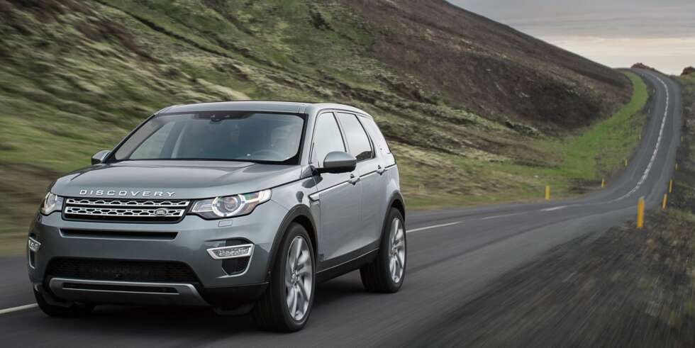 ALLSIDIG: Land Rover skryter av at Discovery Sport blir den mest allsidige bilen i klassen for mellomstore jåle-SUV-er, blant annet fordi den er den eneste som kan fås med sju seter. FOTO: Land Rover ALLSIDIG: Land Rover skryter av at Discovery Sport blir den mest allsidige bilen i klassen for mellomstore jåle-SUV-er, blant annet fordi den er den eneste som kan fås med sju seter. FOTO: Land Rover