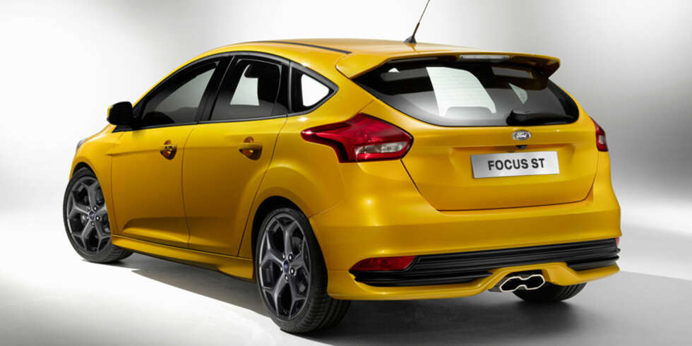 LITE ENDRING: Nye Focus ST er ikke akkurat radikalt endret utvendig sammenlignet med dagens versjon. Det er snakk om et beskjedent ansiktsløft. Langt mer interessant er det at den kommer med dieselmotor. FOTO: Ford LITE ENDRING: Nye Focus ST er ikke akkurat radikalt endret utvendig sammenlignet med dagens versjon. Det er snakk om et beskjedent ansiktsløft. Langt mer interessant er det at den kommer med dieselmotor. FOTO: Ford