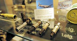 PIRATSKRUENE: En skulle ikke tro at fire små skruer kunne styrte et helt passasjerfly - men det skjedde den 8. september 1989. PIRATSKRUENE: En skulle ikke tro at fire små skruer kunne styrte et helt passasjerfly - men det skjedde den 8. september 1989.