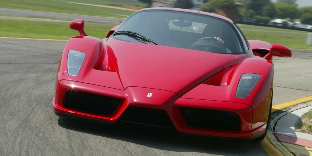 RÅSKINN: Ferrari Enzo var den raskeste superbilen da den ble lansert i 2002. FOTO: Ferrari RÅSKINN: Ferrari Enzo var den raskeste superbilen da den ble lansert i 2002. FOTO: Ferrari