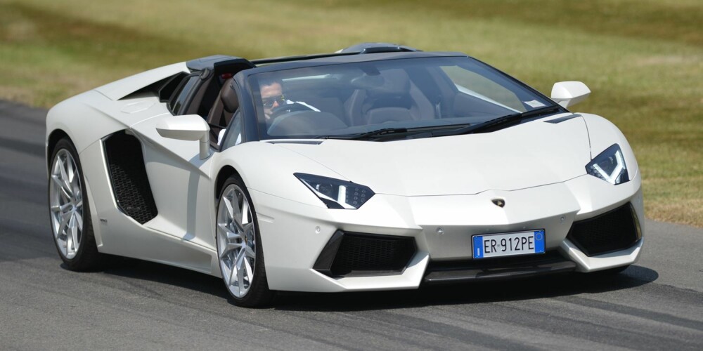 ROADSTER: Lamborghini Aventador LP 700-4 Roadster kommer til Oslo Motor Show som åpner 10.oktober ROADSTER: Lamborghini Aventador LP 700-4 Roadster kommer til Oslo Motor Show som åpner 10.oktober
