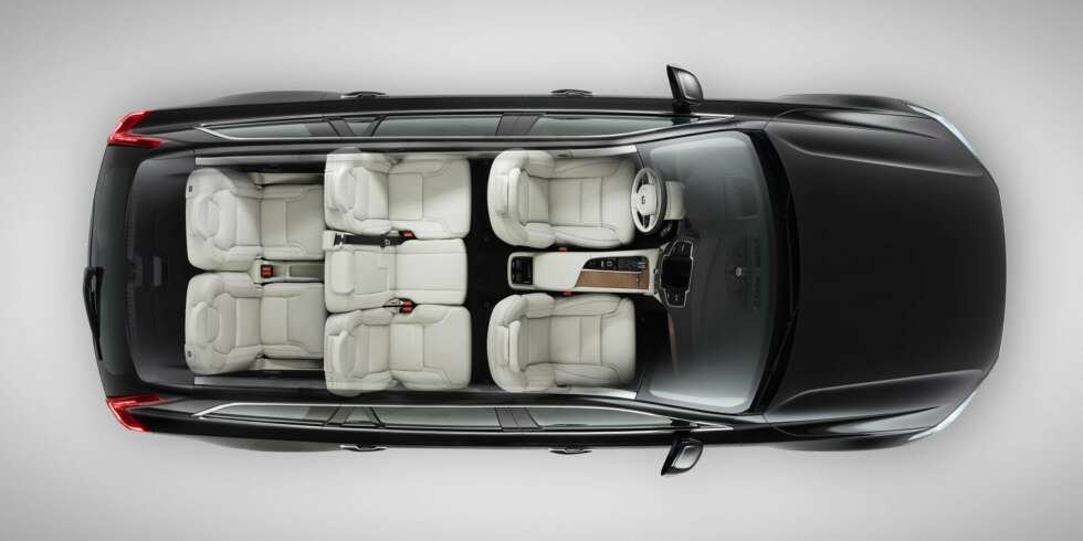 ROMMER MYE: Sju seter er standard i alle utgaver. Setefellingen er elektronisk. FOTO: Volvo ROMMER MYE: Sju seter er standard i alle utgaver. Setefellingen er elektronisk. FOTO: Volvo