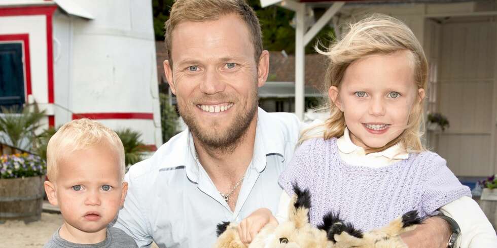 FAMILIEMANN: Nå som Thor har lagt opp, ser han frem til å tilbringe mer tid sammen med barna Niklas og Isabel. Her fra dyreparken i Kristiansand i sommer. FAMILIEMANN: Nå som Thor har lagt opp, ser han frem til å tilbringe mer tid sammen med barna Niklas og Isabel. Her fra dyreparken i Kristiansand i sommer.