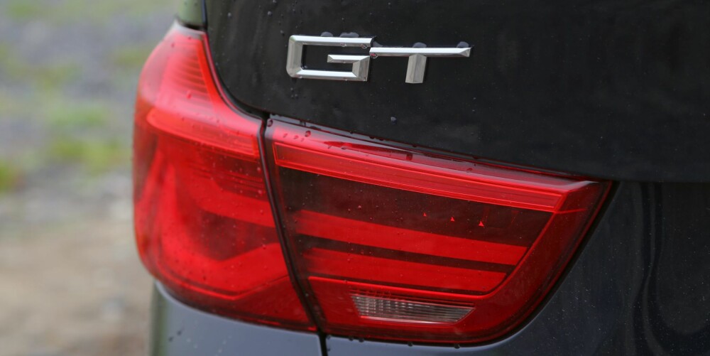 VESENTLIG STØRRE: Gran Turismo er større enn en vanlig 3-serie. Den er hele 4,82 meter lang, rundt 20 cm lenger enn de andre medlemmene i 3-er familien. VESENTLIG STØRRE: Gran Turismo er større enn en vanlig 3-serie. Den er hele 4,82 meter lang, rundt 20 cm lenger enn de andre medlemmene i 3-er familien.