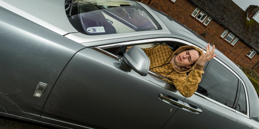 UTGANGSPUNKTET: Er det mulig å få denne mannen til å kle bilen? Foto: Si Gray UTGANGSPUNKTET: Er det mulig å få denne mannen til å kle bilen? Foto: Si Gray