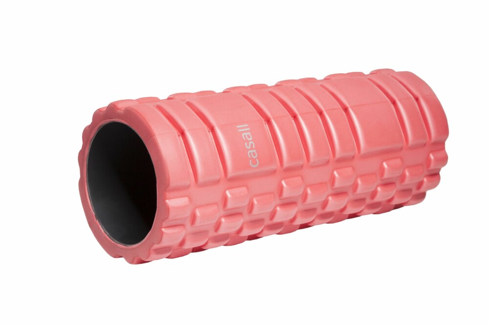 SKUMGUMMIRULLE FOR ØMME MUSKLER: Kr 499, fra Casall. SKUMGUMMIRULLE FOR ØMME MUSKLER: Kr 499, fra Casall.