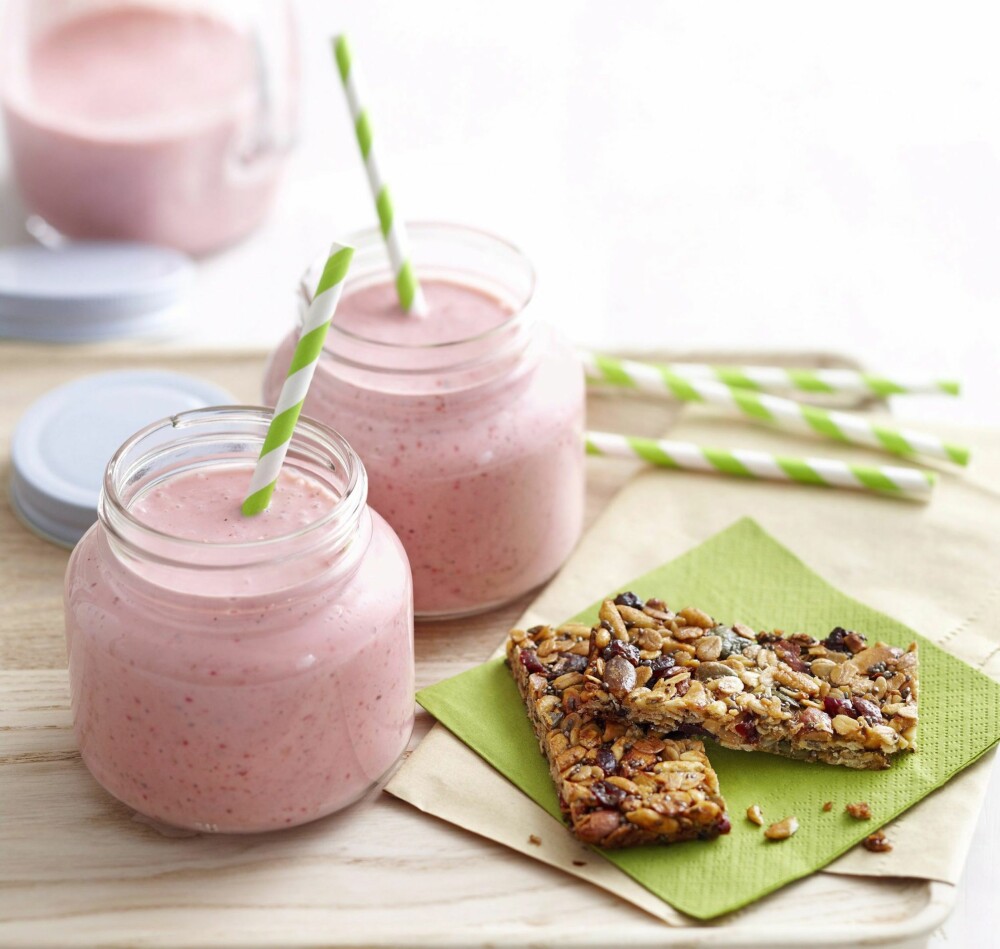 For ekstra vitaminer, kan du tilsette smoothien en neve babyspinat eller grønnkål. For ekstra vitaminer, kan du tilsette smoothien en neve babyspinat eller grønnkål.