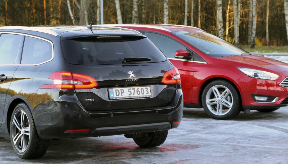 DRIVSTOFF: Hva som er best av diesel og bensin er et minst like aktuelt spørsmål som før. Vi har testet Ford Focus og Peugeot 308 med begge drivstoffalternativene. FOTO: Terje Bjørnsen DRIVSTOFF: Hva som er best av diesel og bensin er et minst like aktuelt spørsmål som før. Vi har testet Ford Focus og Peugeot 308 med begge drivstoffalternativene. FOTO: Terje Bjørnsen