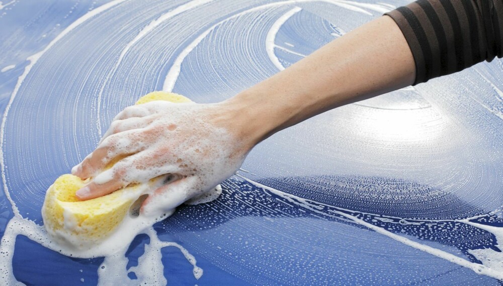 BILVASK: Begynn med en grundig og riktig håndvask. Følg opp med rubbing. BILVASK: Begynn med en grundig og riktig håndvask. Følg opp med rubbing.