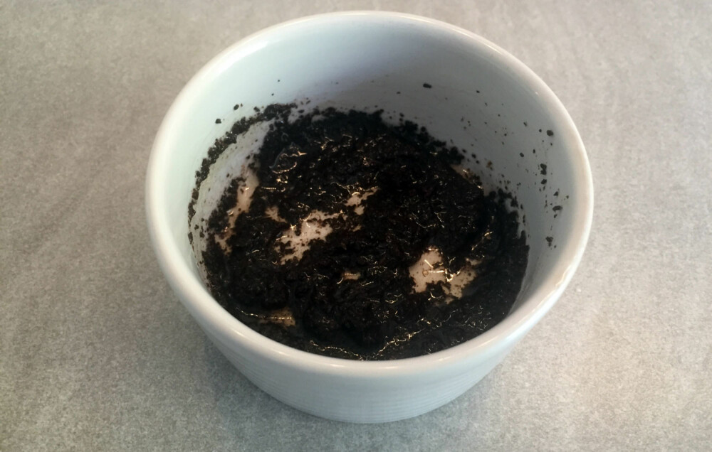 MED MATOLJE: Blander du kaffegrut og matolje, har du en super peeling for tørr hud. MED MATOLJE: Blander du kaffegrut og matolje, har du en super peeling for tørr hud.