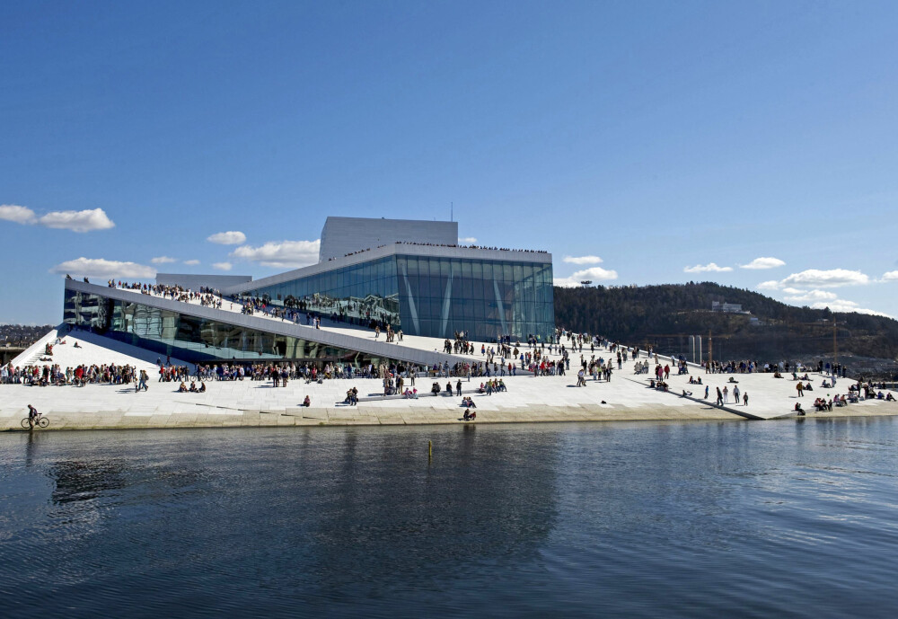 FOLKELIV: I Operaen er det to gode restauranter. FOLKELIV: I Operaen er det to gode restauranter.