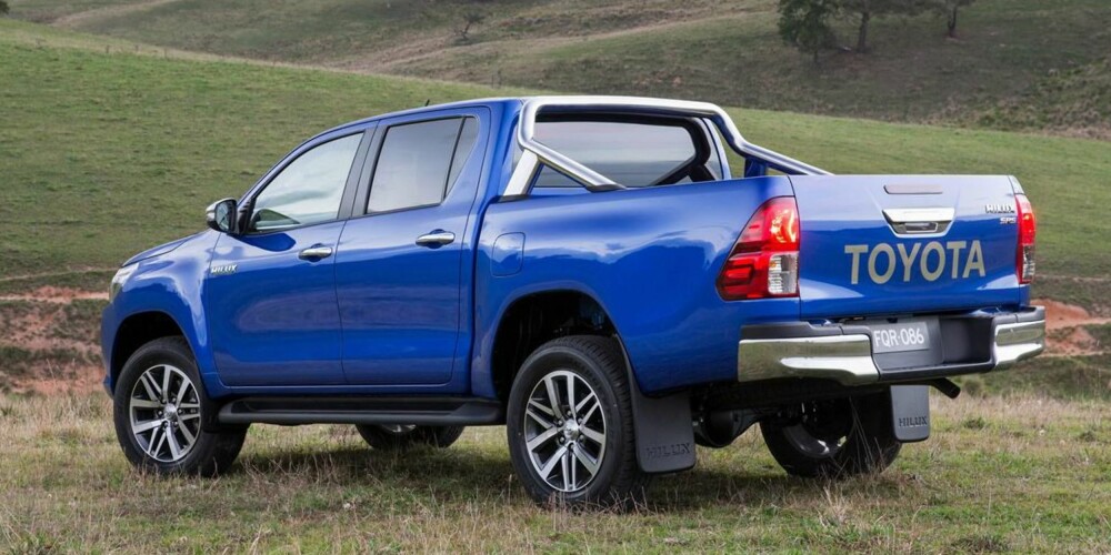 TREKKER TUNGT: Rykter skal ha det til at kommende Hilux kan trekke 3,5 tonn. Det er gode nyheter for folk som trekker tunge tilhengere. TREKKER TUNGT: Rykter skal ha det til at kommende Hilux kan trekke 3,5 tonn. Det er gode nyheter for folk som trekker tunge tilhengere.