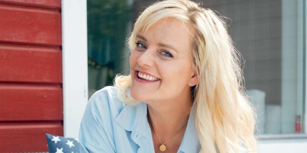 NYT SOMMEREN: Kamille-spaltist Henriette Steenstrup mener vi bør nyte sommeren, i stedet for å tenke på hvordan vi ser ut i bikini. NYT SOMMEREN: Kamille-spaltist Henriette Steenstrup mener vi bør nyte sommeren, i stedet for å tenke på hvordan vi ser ut i bikini.
