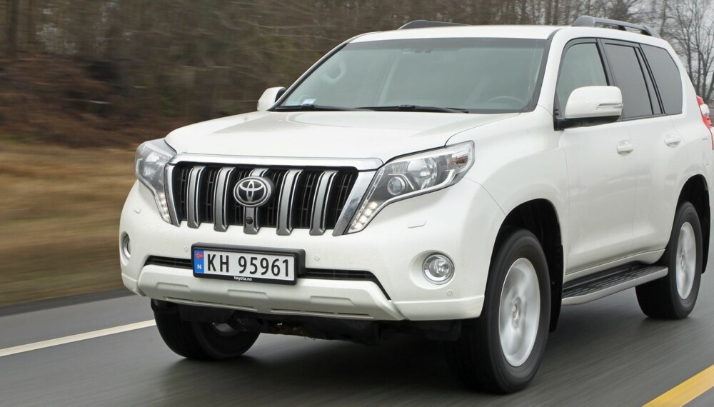 NY MOTOR: Toyota Land Cruiser kommer med ny motor og sekstrinns automatgir. FOTO: Petter Handeland NY MOTOR: Toyota Land Cruiser kommer med ny motor og sekstrinns automatgir. FOTO: Petter Handeland