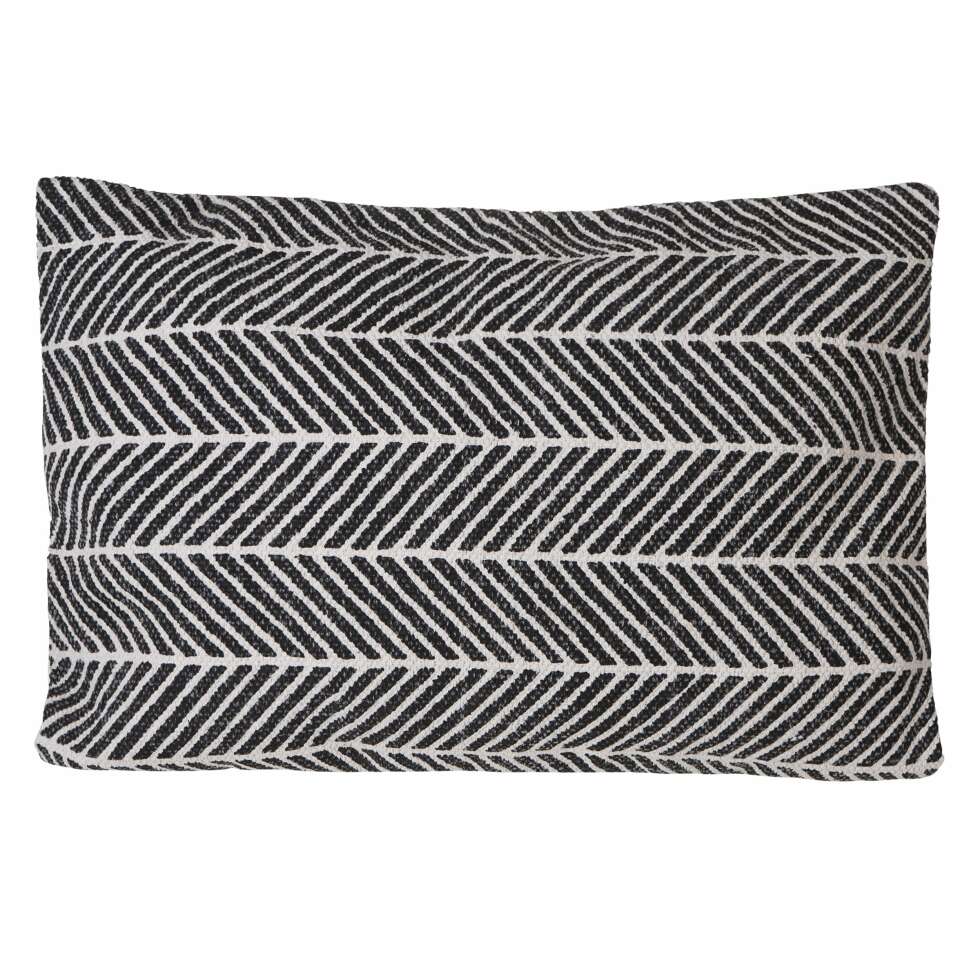 Fiskebenspute fra Granit, kr 379. Fiskebenspute fra Granit, kr 379.