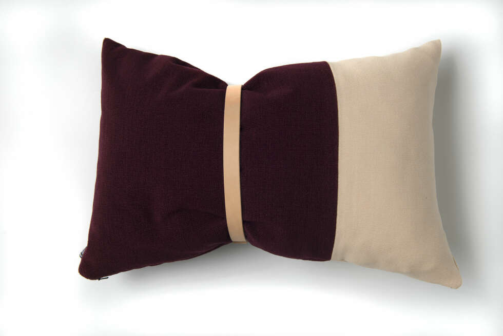 Puter laget av restestoff fra Herman Cph, kr 798. Hver pute er limited edition. Puter laget av restestoff fra Herman Cph, kr 798. Hver pute er limited edition.