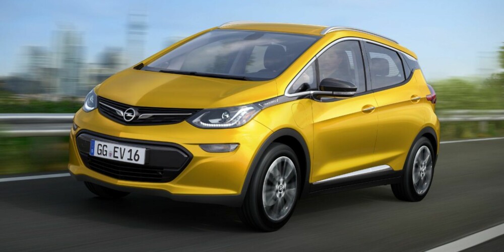 400 KILOMETER: I henhold til New European Driving Cycle (NEDC) skal Ampera-e bryte 400 kilometersgrensen med god margin. Eksakt rekkevidde blir offentliggjort på bilutstillingen i Paris. 400 KILOMETER: I henhold til New European Driving Cycle (NEDC) skal Ampera-e bryte 400 kilometersgrensen med god margin. Eksakt rekkevidde blir offentliggjort på bilutstillingen i Paris.