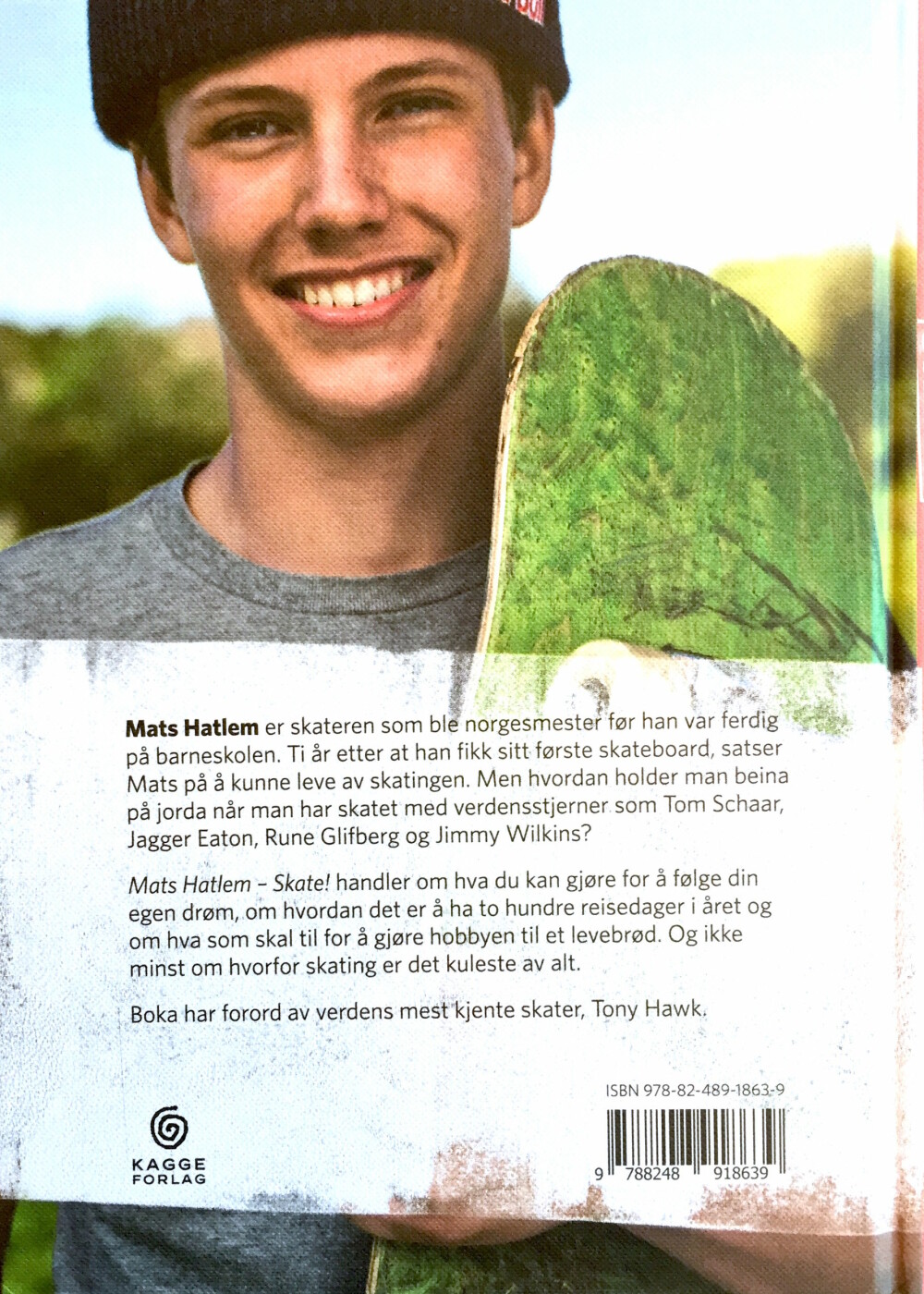 Baksiden av boken "SKATE!". Baksiden av boken "SKATE!".