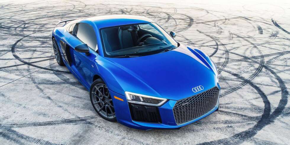 ULV I ULVEKLÆR: Audi R8 V10 Plus er alt annet enn en sinke i originalutførelse. Etter en runde hos Dallas Performance nesten firedobles effekten. ULV I ULVEKLÆR: Audi R8 V10 Plus er alt annet enn en sinke i originalutførelse. Etter en runde hos Dallas Performance nesten firedobles effekten.