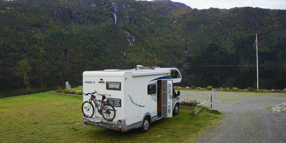 PERLE: Rullestad Aktiv Fritid ligger flott til ikke langt fra enden av Åkrafjorden. FOTO: Geir Svardal PERLE: Rullestad Aktiv Fritid ligger flott til ikke langt fra enden av Åkrafjorden. FOTO: Geir Svardal