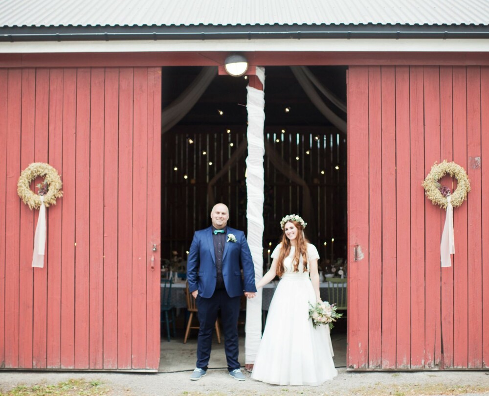 LÅVEBRYLLUP: Velkommen inn! LÅVEBRYLLUP: Velkommen inn!