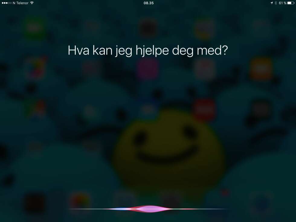 SPØR OG FÅ SVAR: Siri oppfører seg som en slags personlig assistent. Du kan spørre om mye og hun kan gjøre mange oppgaver for deg. Ikke alt fungerer like smertefritt. SPØR OG FÅ SVAR: Siri oppfører seg som en slags personlig assistent. Du kan spørre om mye og hun kan gjøre mange oppgaver for deg. Ikke alt fungerer like smertefritt.