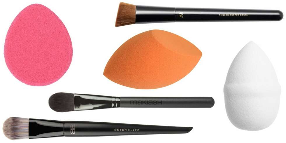 TIL FLYTENDE FOUNDATION (f.v.): Lindex Make-Up Sponge, kr 29,50. H&M Buffer Brush, kr 79,50. Real Techniques Miracle Complexion Sponge, kr 99. H&M Precision Sponge, kr 29,50. Makiash Foundation Brush, kr 179. Beter Elite Liquid Foundation Makeup Brush, kr 184. TIL FLYTENDE FOUNDATION (f.v.): Lindex Make-Up Sponge, kr 29,50. H&M Buffer Brush, kr 79,50. Real Techniques Miracle Complexion Sponge, kr 99. H&M Precision Sponge, kr 29,50. Makiash Foundation Brush, kr 179. Beter Elite Liquid Foundation Makeup Brush, kr 184.