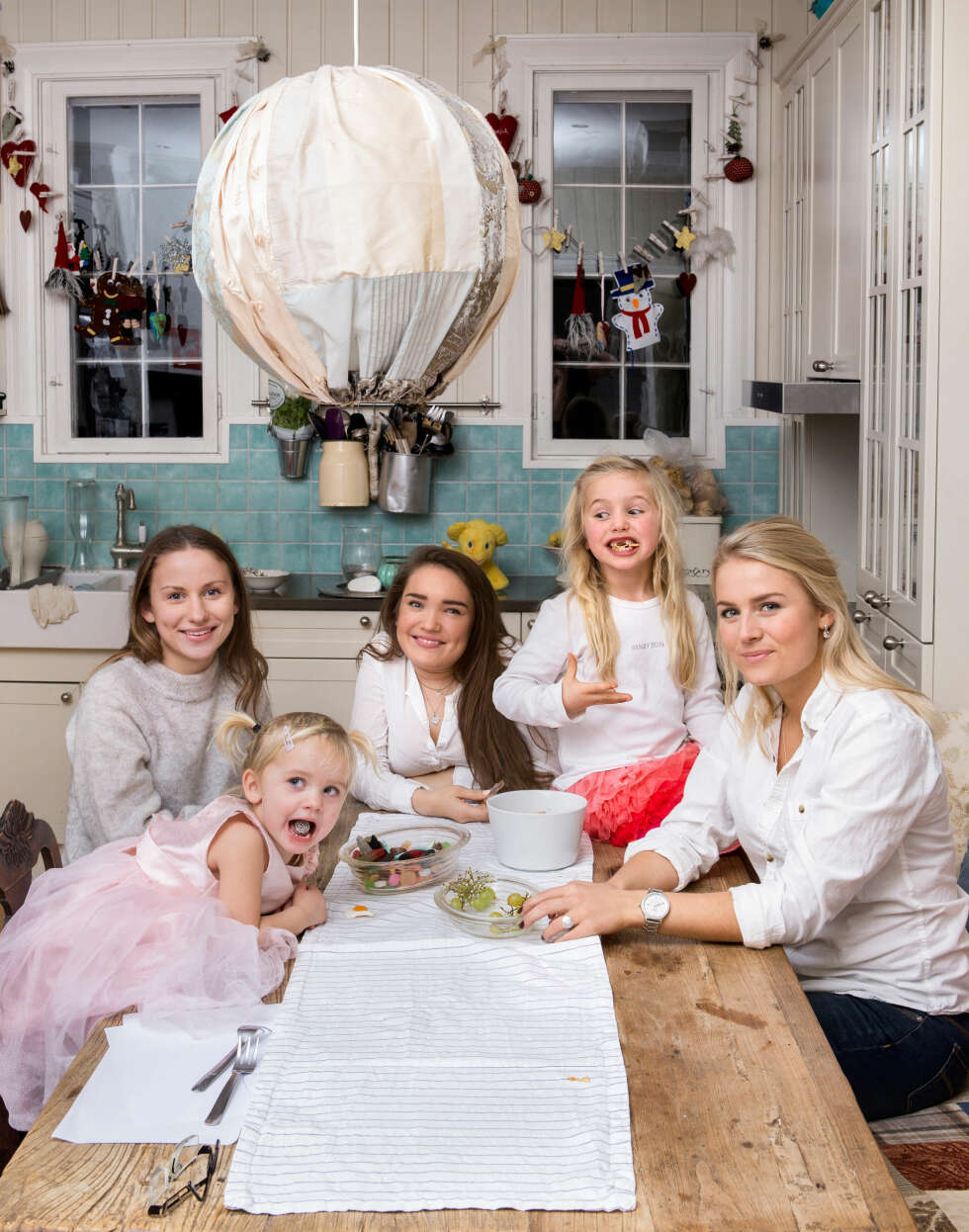 SØSKENKJÆLIGHET: Familien snakker om Rebekka hver dag. I dag har lillesøster Lycke flyttet inn i hennes rom – som de kaller for Lycke og Rebekkas rom. SØSKENKJÆLIGHET: Familien snakker om Rebekka hver dag. I dag har lillesøster Lycke flyttet inn i hennes rom – som de kaller for Lycke og Rebekkas rom.