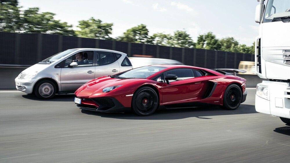 SYN FOR GUDER: Lamborghini Aventador LP 750-4 SuperVeloce er et mektig syn. SYN FOR GUDER: Lamborghini Aventador LP 750-4 SuperVeloce er et mektig syn.