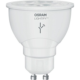 OSRAM: Denne GU10-pæren fra Osram er Zigbee-sertifisert og har vært populær å bruke med Philips Hue siden Philips sin egen GU10 er for stor for mange lamper. Nå har Philips stengt Osram ute. OSRAM: Denne GU10-pæren fra Osram er Zigbee-sertifisert og har vært populær å bruke med Philips Hue siden Philips sin egen GU10 er for stor for mange lamper. Nå har Philips stengt Osram ute.