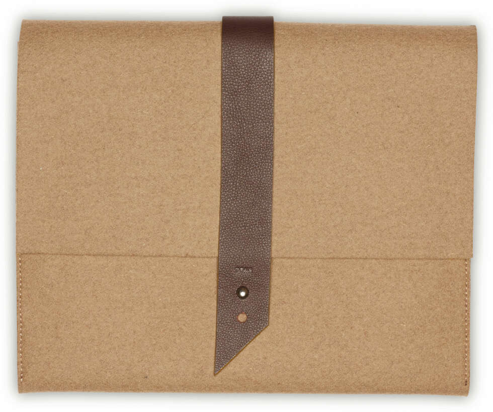 iPadcover fra TOMS, kr 799. iPadcover fra TOMS, kr 799.