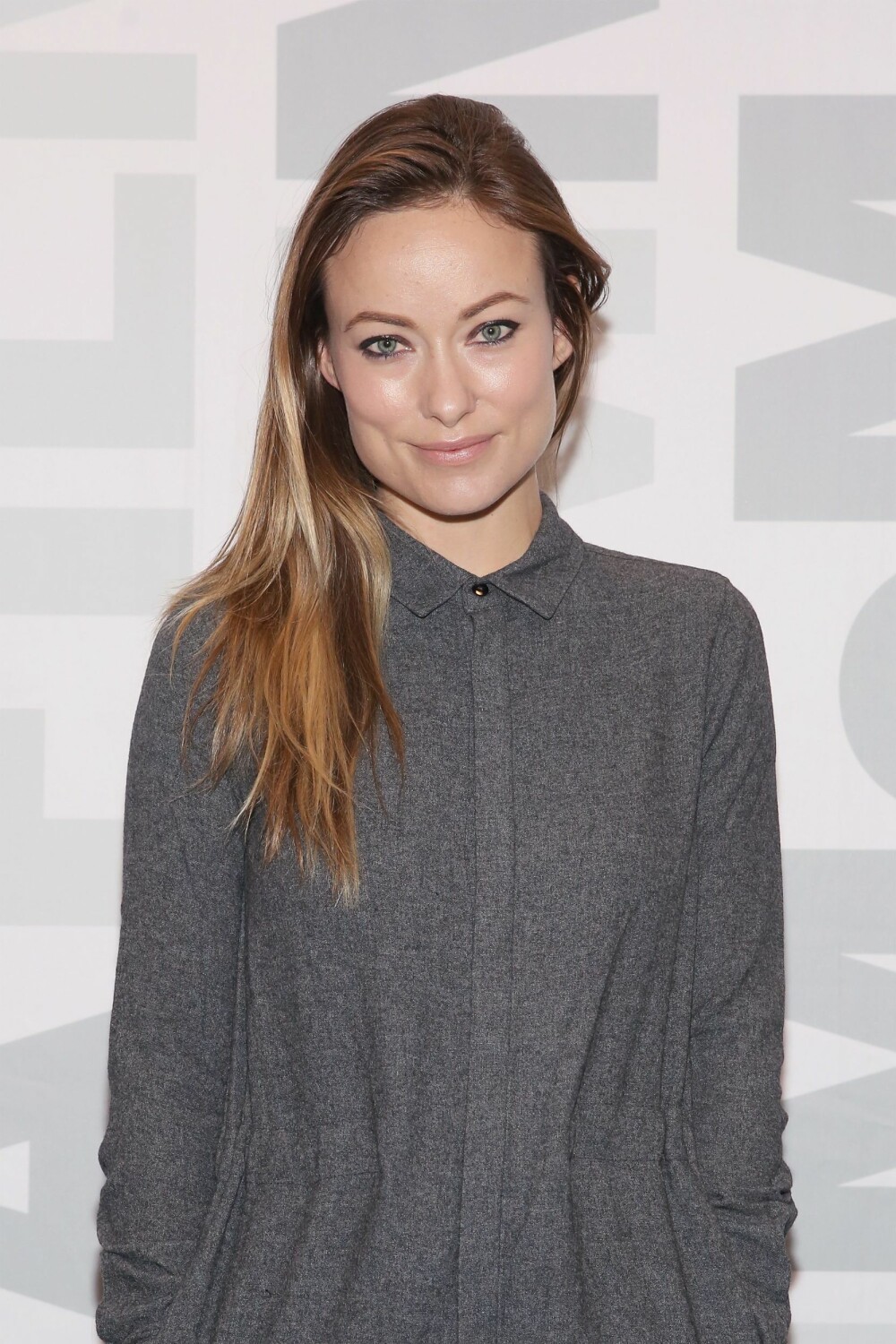 FIRKANTET: Skuespiller Olivia Wilde har en firkantet ansiktsform, og kler blant annet stor ørepynt. FIRKANTET: Skuespiller Olivia Wilde har en firkantet ansiktsform, og kler blant annet stor ørepynt.