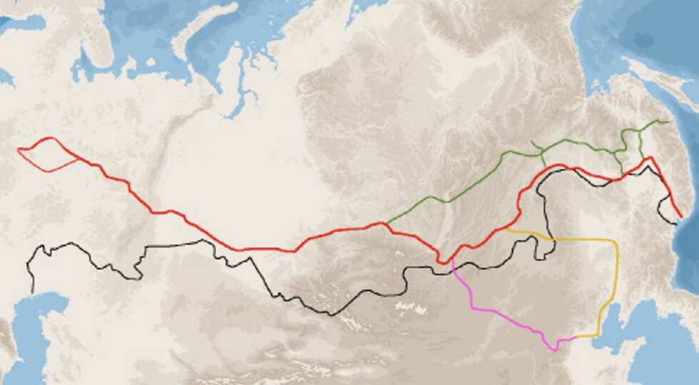Den «ekte» transsibirske ruten i rødt, med forbindelser til Beijing via trans-mandsjuriske (gul) og trans-mongolske (rosa). Den «ekte» transsibirske ruten i rødt, med forbindelser til Beijing via trans-mandsjuriske (gul) og trans-mongolske (rosa).