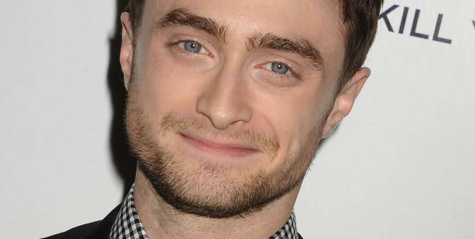 TABBE: Skuespiller Daniel Radcliffe hadde kanskje trengt en aldri så liten stuss av øyenbrynene? - En enkel tuning vil raskt få brynene til å se velstelte ut, og man trenger bare å klippe lett eller nappe her og der for å oppnå et godt resultat, sier Aria Dylan, en av Norges mest kjente brynsstylister og eier av Dylan Studio i Oslo. TABBE: Skuespiller Daniel Radcliffe hadde kanskje trengt en aldri så liten stuss av øyenbrynene? - En enkel tuning vil raskt få brynene til å se velstelte ut, og man trenger bare å klippe lett eller nappe her og der for å oppnå et godt resultat, sier Aria Dylan, en av Norges mest kjente brynsstylister og eier av Dylan Studio i Oslo.