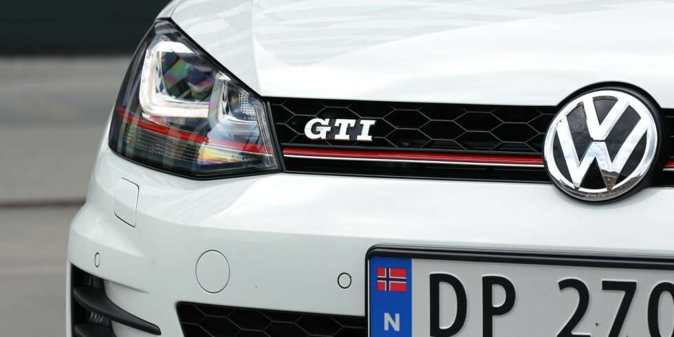STERKE BOKSTAVER: GTI-motoren sørger for at 60-100 km/t bare tar 3,4 sekunder. En forbikjøring er over straks etter at du har trykt på gassen. FOTO: Petter Handeland STERKE BOKSTAVER: GTI-motoren sørger for at 60-100 km/t bare tar 3,4 sekunder. En forbikjøring er over straks etter at du har trykt på gassen. FOTO: Petter Handeland