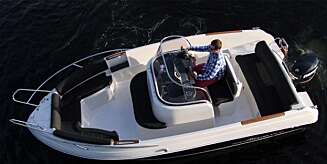 GOD PLASS: God skrogbredde gir masse plass ombord i OceanMaster 600 WA, som er veldig fornuftig priset. GOD PLASS: God skrogbredde gir masse plass ombord i OceanMaster 600 WA, som er veldig fornuftig priset.